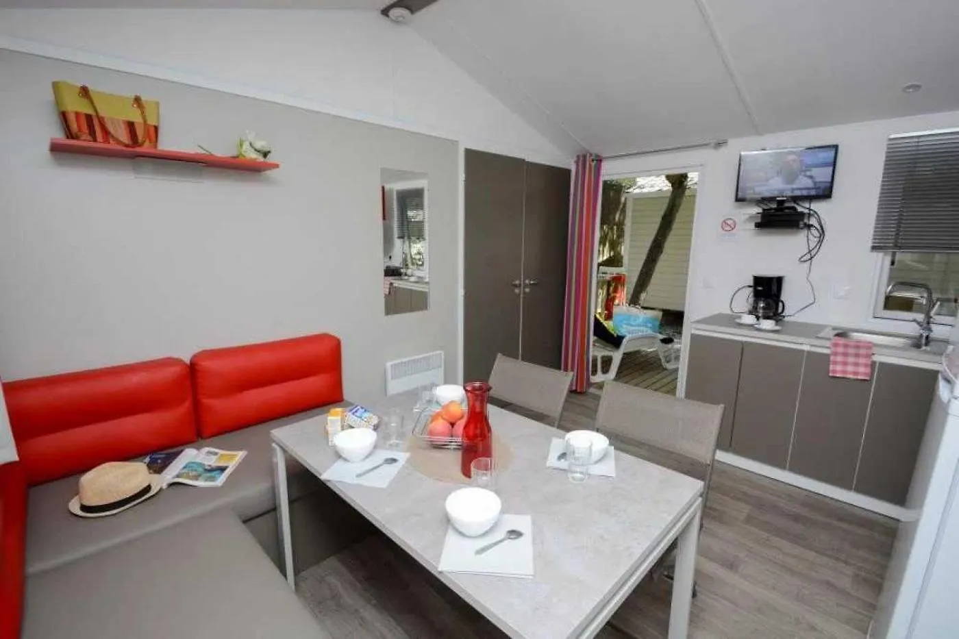 Camping 4 Etoiles - Parc Aquatique - Ccb0Dfc Hyeres 0*,  France