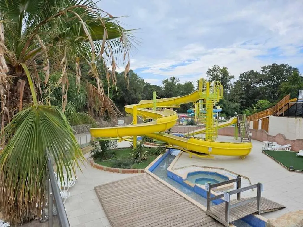 Campsite Camping 4 Etoiles - Parc Aquatique - Ccb0Dfc Hyeres