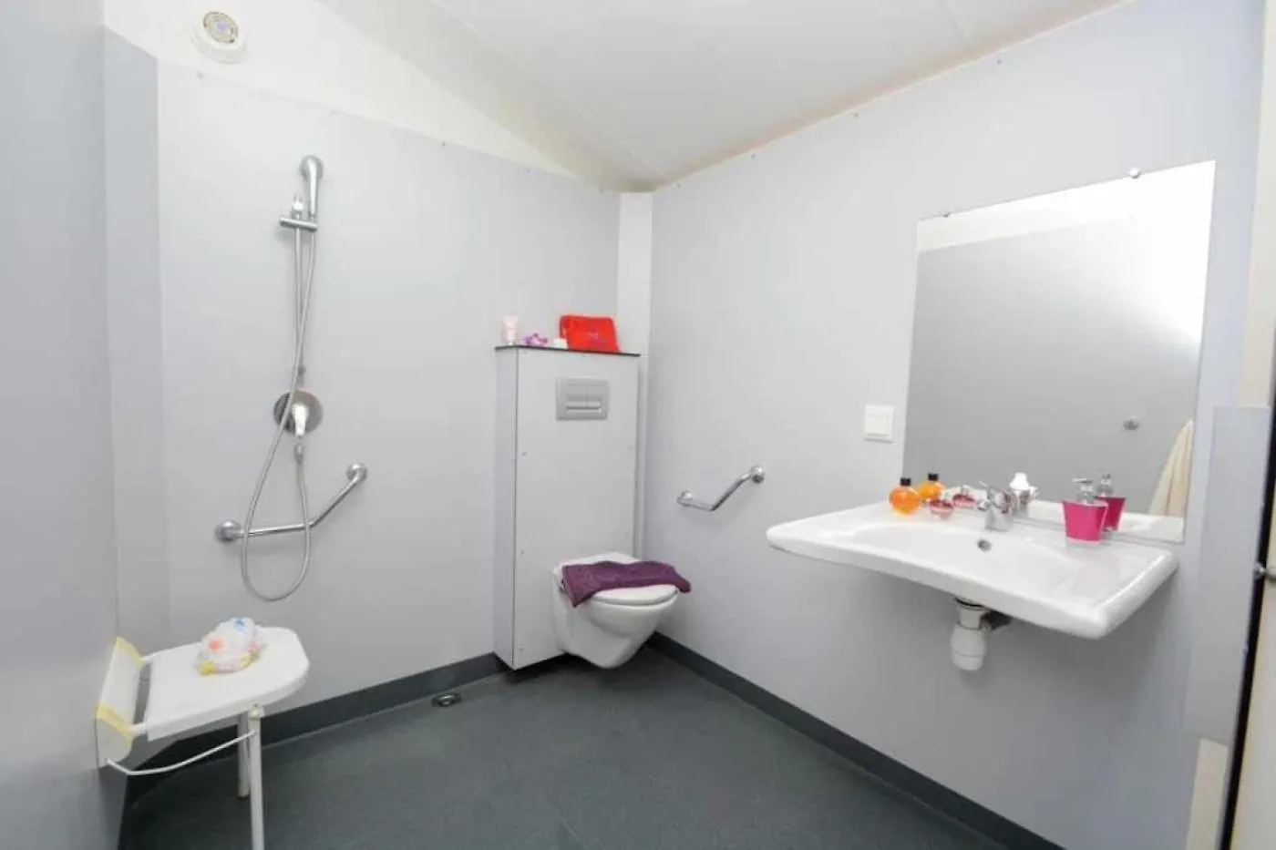 Campsite Camping 4 Etoiles - Parc Aquatique - Ccb0Dfc Hyeres