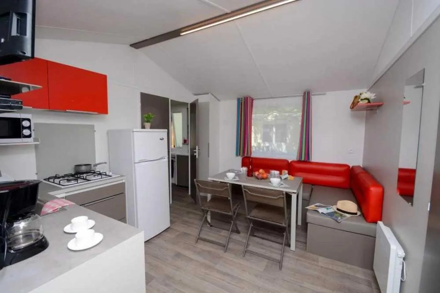 Camping 4 Etoiles - Parc Aquatique - Ccb0Dfc Hyeres Campsite